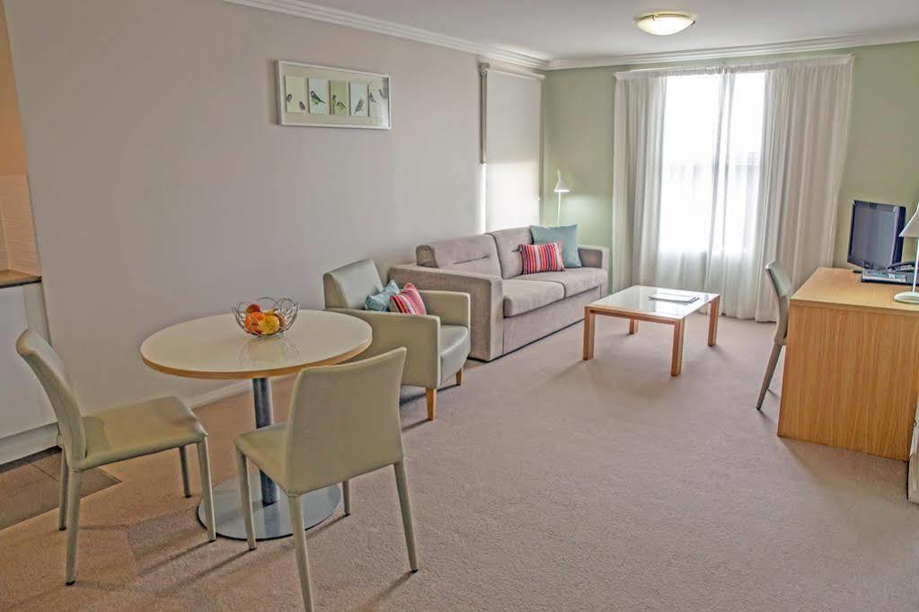 Quest Wollongong Aparthotel ภายนอก รูปภาพ